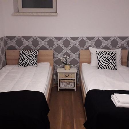 Apartament Villa Magnolia Auschwitz Buitenkant foto