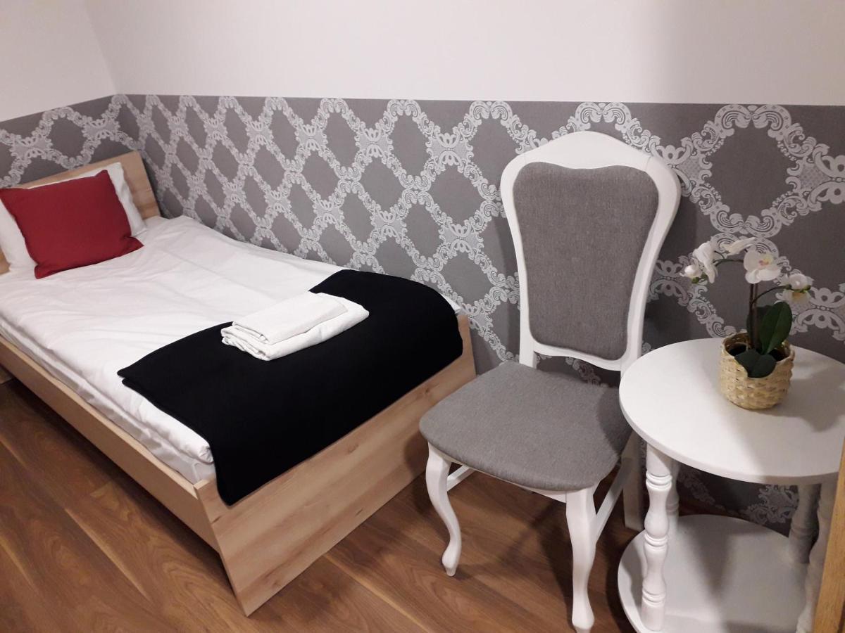 Apartament Villa Magnolia Auschwitz Buitenkant foto
